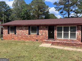 213 Martin Luther King Dr, Valley, AL 36854