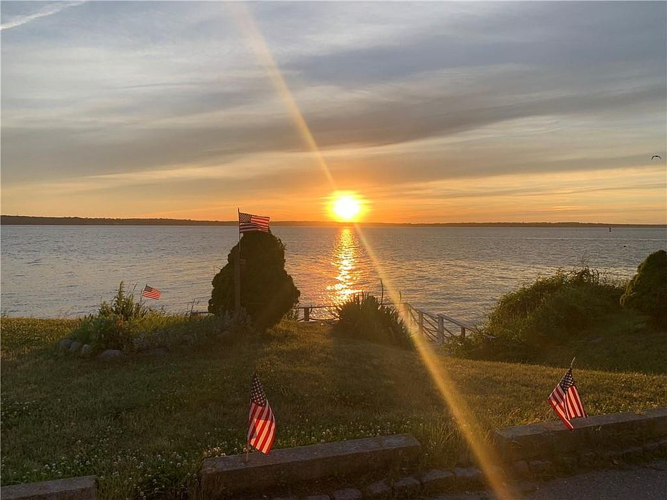 188 Bay St Tiverton, RI, 02878 Apartments for Rent Zillow