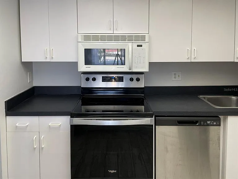4900 Brittany Dr S #509 — Photo 13