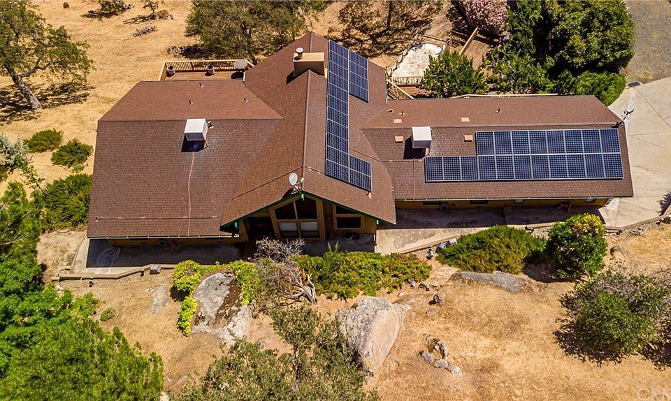 1st image of 39955 Lilley Mountain Dr