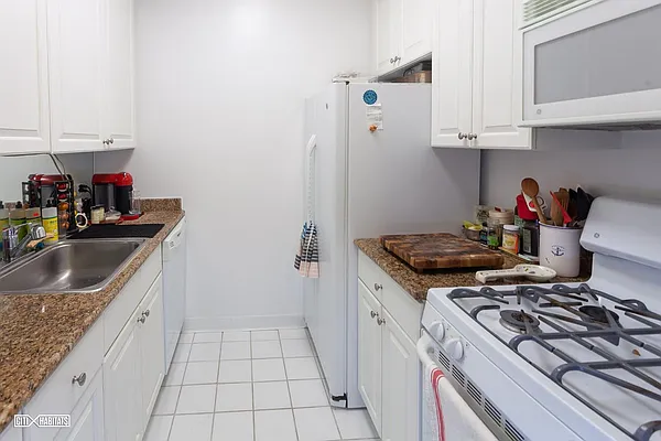 Rented by Citi Habitats | media 5