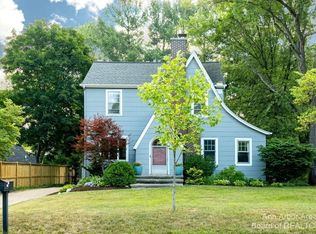 325 Hilldale Dr, Ann Arbor, MI