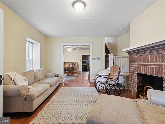 5th image of 15 W Mount Pleasant Ave