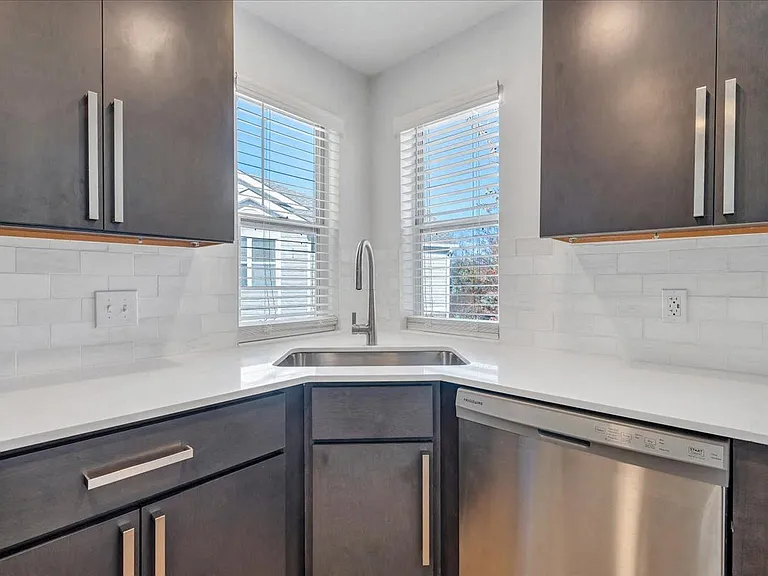 The Vinings Apartments — Photo 20