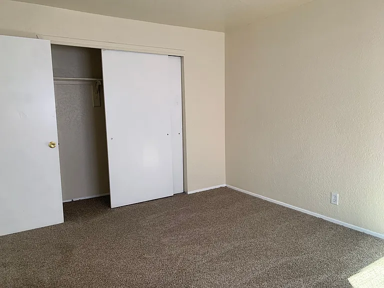 Adorable Fourplex Nestled in Four Hills — Photo 9
