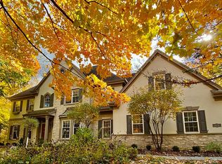 19095 Blue Ridge Ct, Brookfield, WI 53045