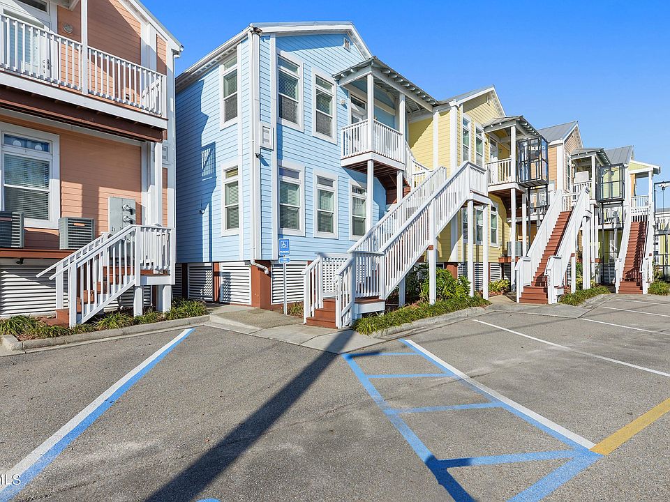 1st image of 1515 E Beach Blvd