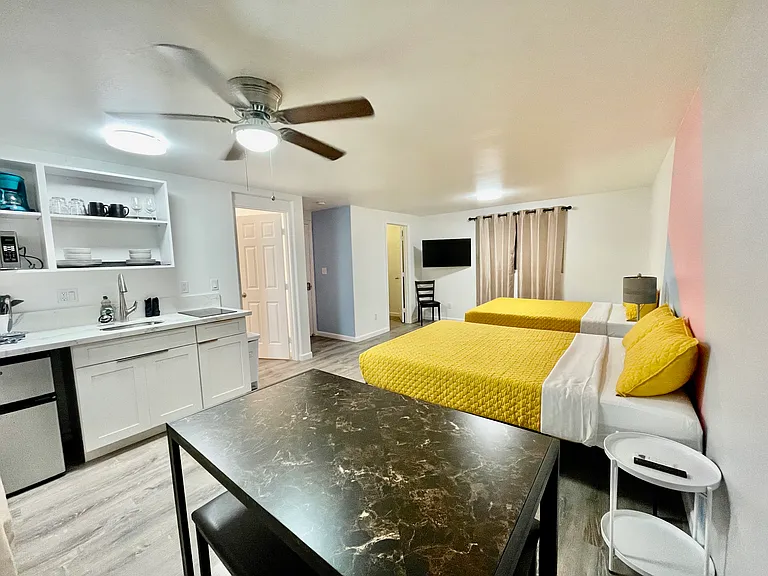 1522A Enos Ln #3B — Photo 4