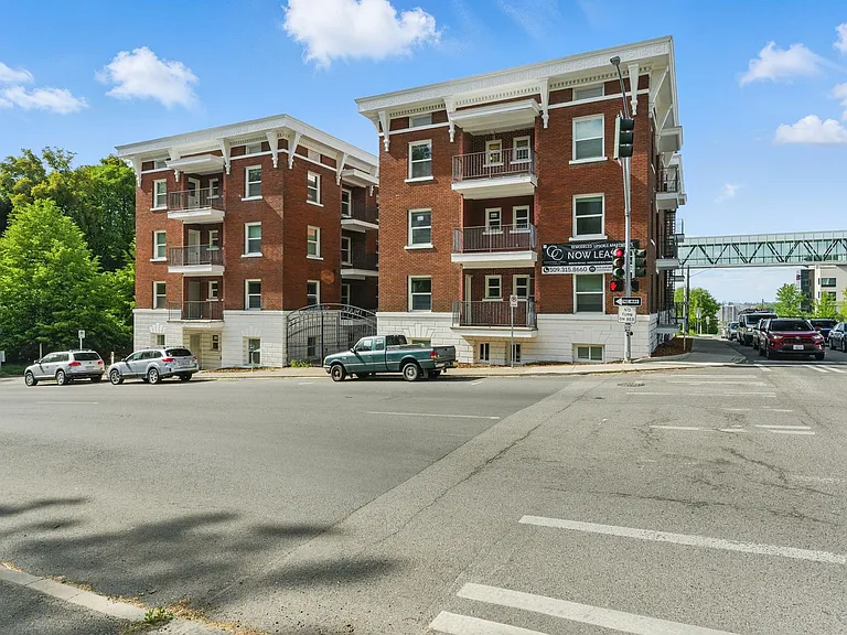 Cambridge Court Apartments — Photo 46
