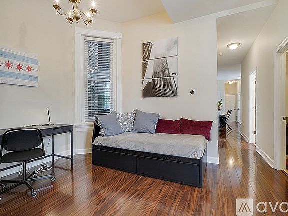4th image of 2224 N Sedgwick St APT 1