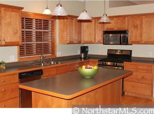 5421 203rd St W, Farmington, MN 55024