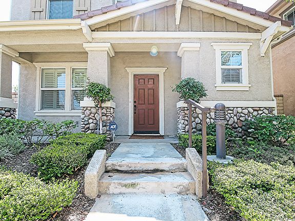 4th image of 24048 Dearborn Dr