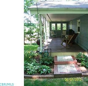 3rd image of 1435 Longwood Dr NE