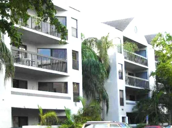 8811 SW 132nd Pl #207CW, Miami, FL 33186