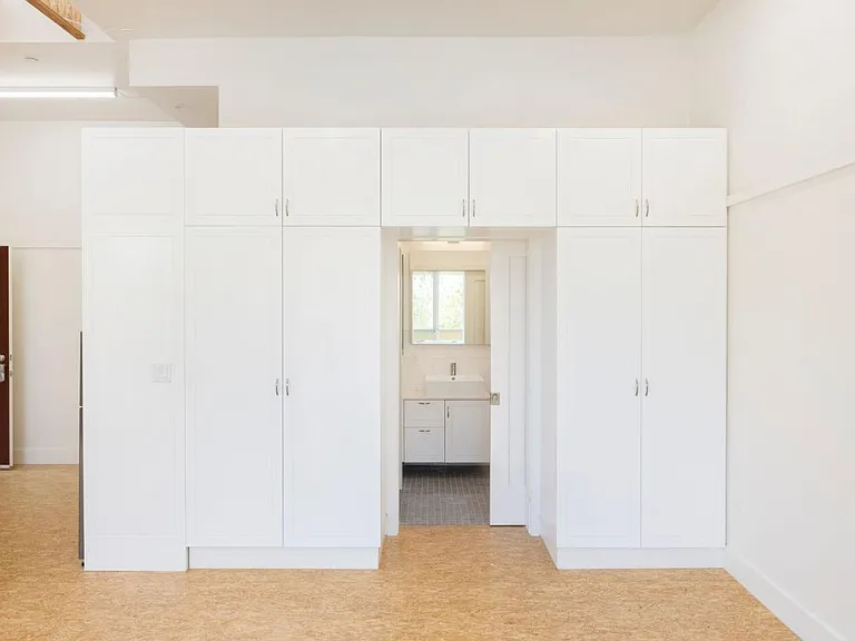 929 Grace Ave #E — Photo 13