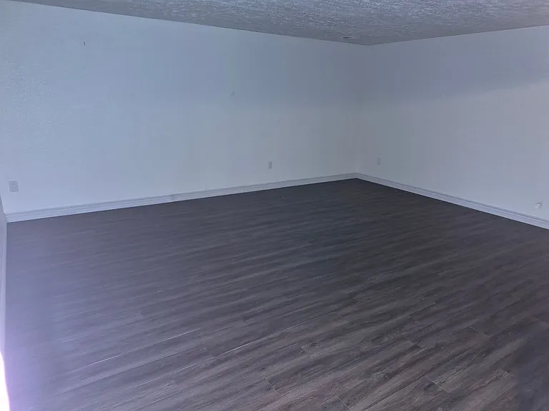 5836 Ryewyck Dr — Photo 2