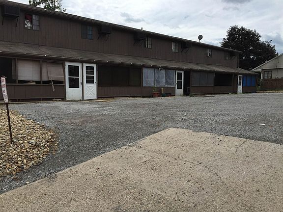 2nd image of 230 W Madison St APT 6