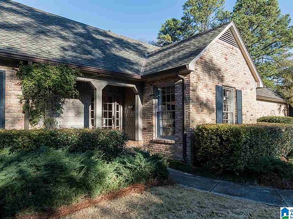 3rd image of 2828 Canoe Brook Cir