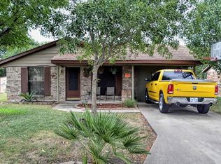 1302 Pendergrass St, Lockhart, TX 78644