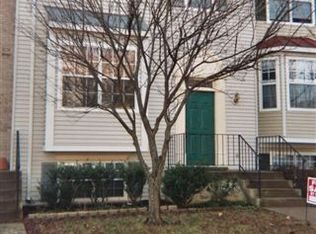 307 Crossing Rd, Fredericksburg, VA 22406