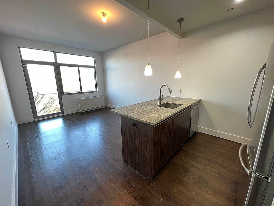 1st image of 836 Bergen St #434
