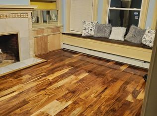 124 Edgewood St #1, Hartford, CT 06112