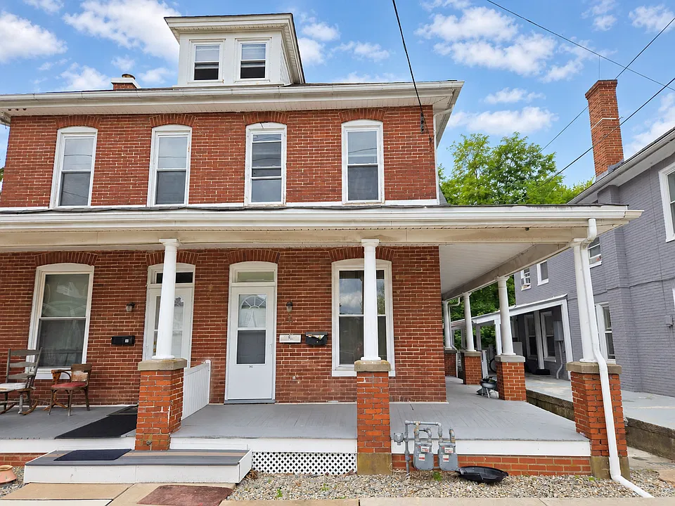 36-38 N Poplar St.