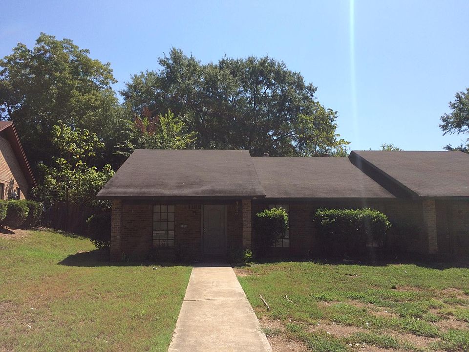 1st image of 106 Thelma Ct