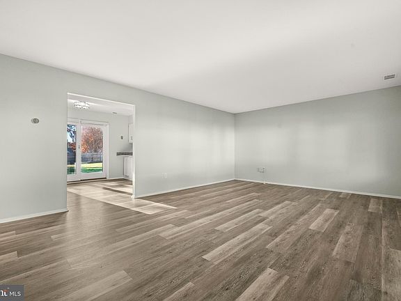 5th image of 5505 Butterworth Ct