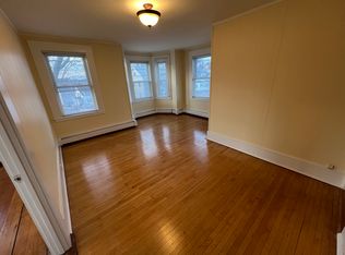 52 Washington St #2-F, Peabody, MA 01960