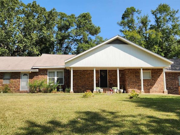 707 Kennedy Dr, Star City, AR 71667
