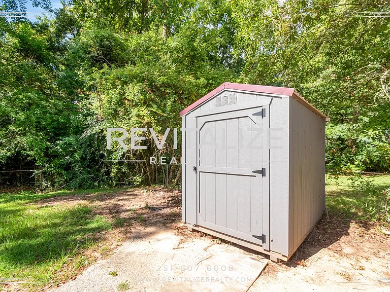 6513 Victoria Pl S — Photo 29