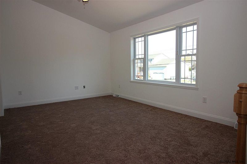 5th image of 2065 RENSSELAER Avenue