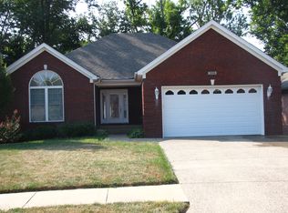 7006 Catalpa Springs Dr, Louisville, KY 40228