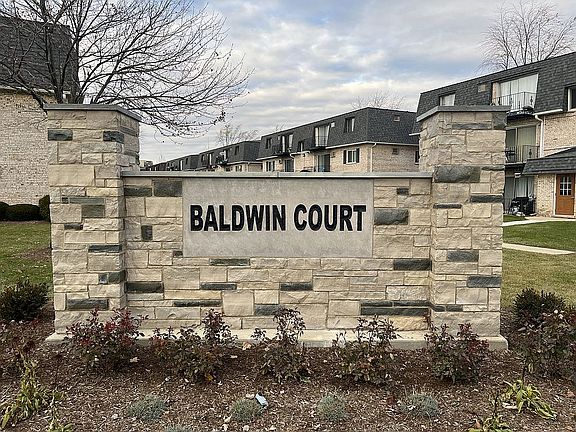 4th image of 1305 N Baldwin Ct Unit 3C