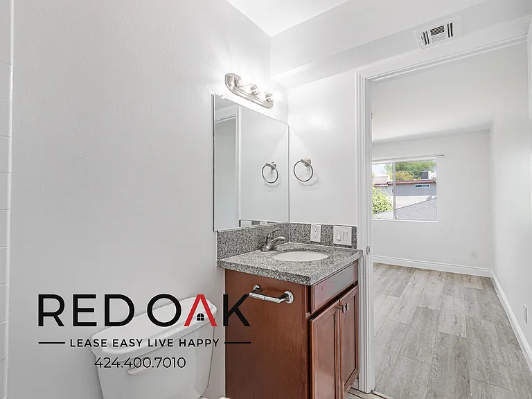 6928 Agnes Ave #2 — Photo 22