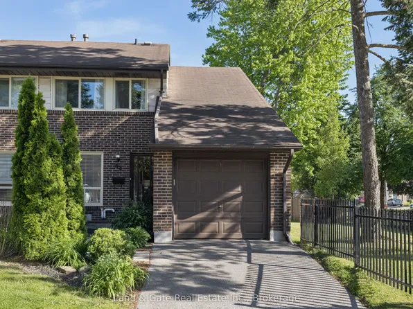 155 Glovers Rd #62, Oshawa, ON L1G 7A4