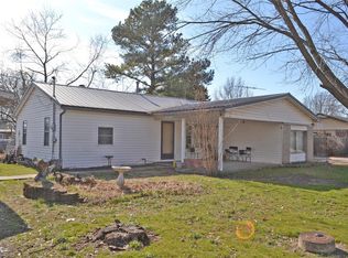 1003 SW 4th St, Wagoner, OK 74467