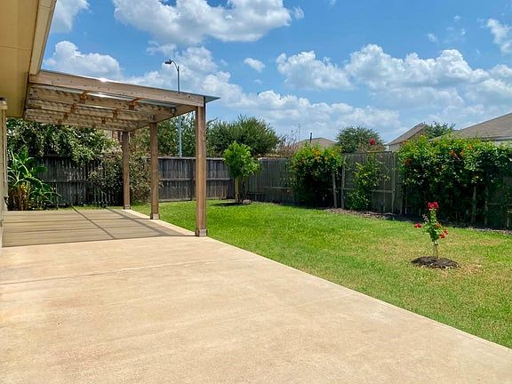 2nd image of 19907 Malin Manor Ln