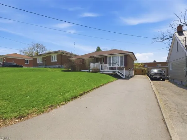 375 Wellington St, Brantford, ON N3S 4A8