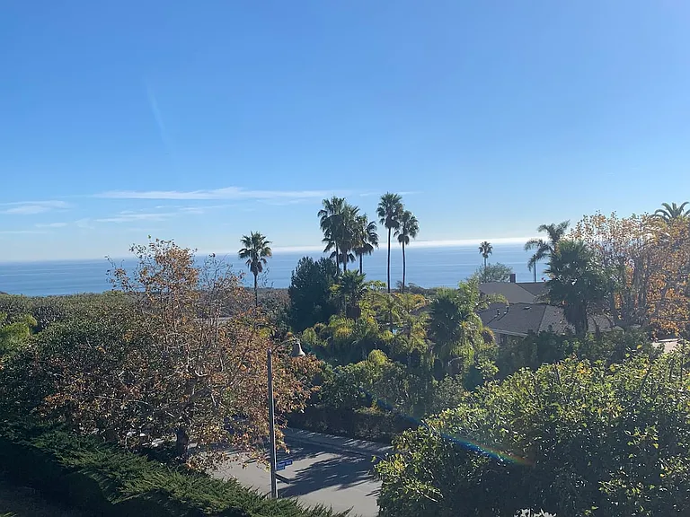 3824 Malibu Country Dr — Photo 34
