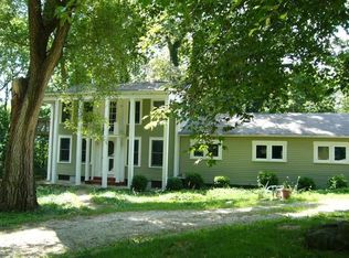 220 Valleyview Dr, Englewood, OH