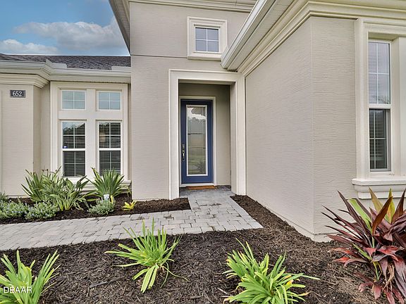 3rd image of 652 Mosaic Blvd