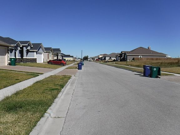 5th image of 8009 Snake River Dr