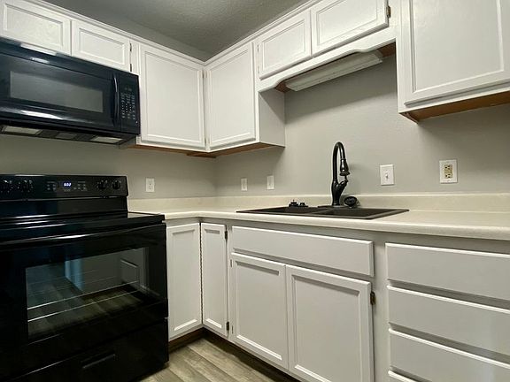 5th image of 6105 W 43rd St #6105