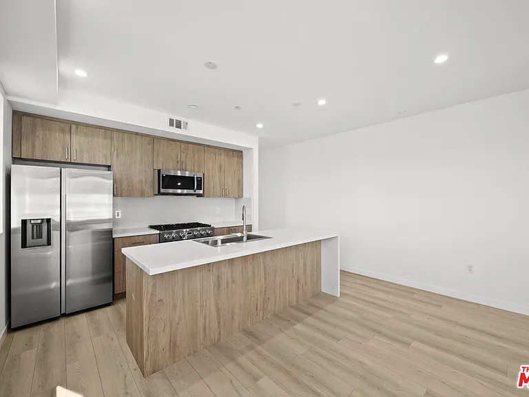 2123 S Cloverdale Ave #1 — Photo 6