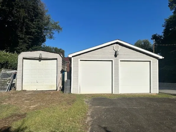 3221 Stafford St, Pittsburgh, PA 15204