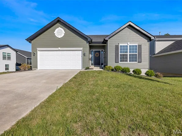 349 Heather Mill Dr, Wentzville, MO 63385