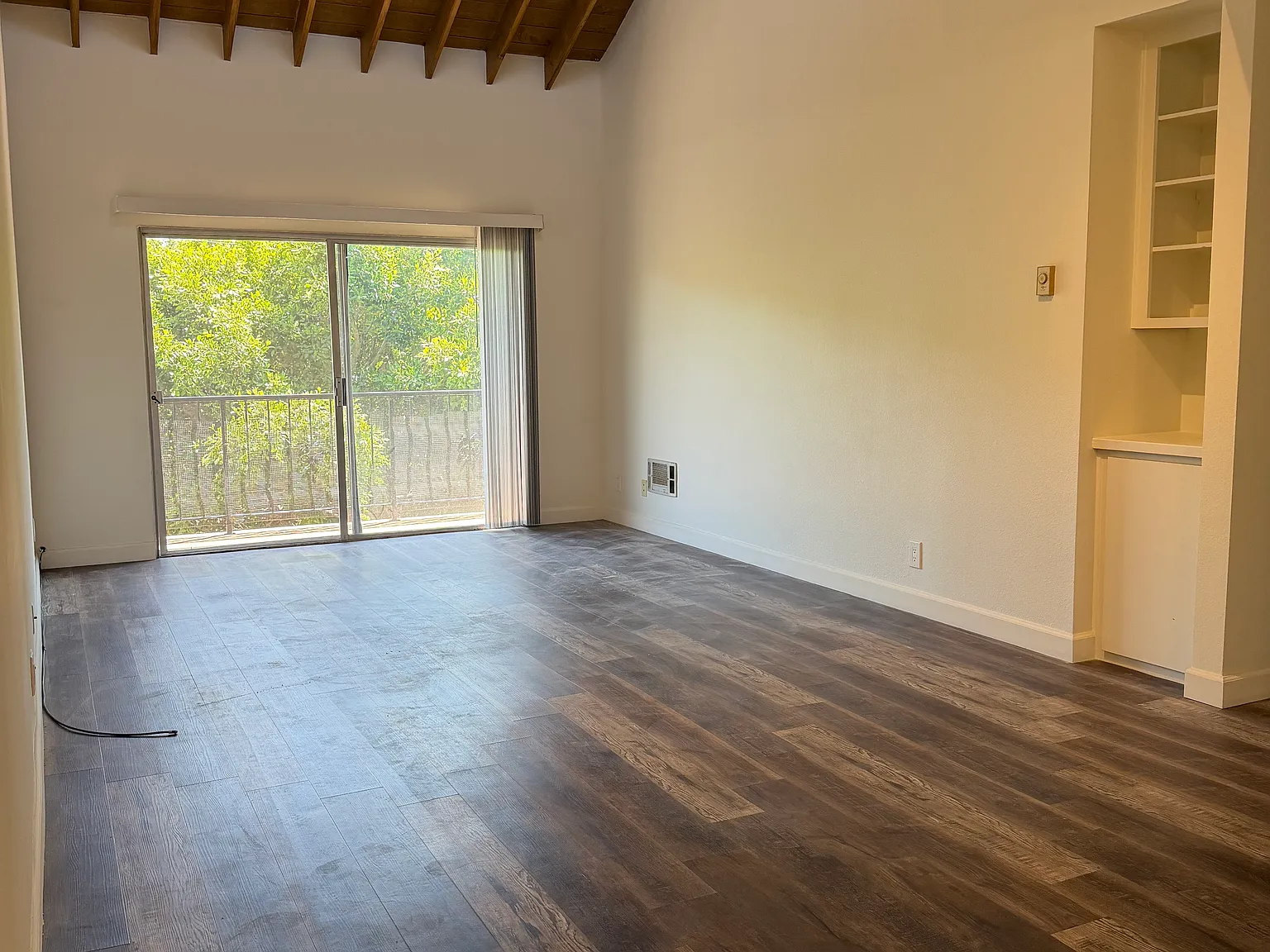 1 bed, 900 sqft, $4,000 — Photo 1