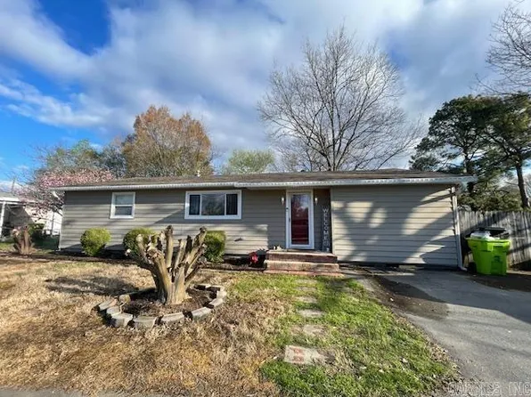 1110 W 22nd St, Stuttgart, AR 72160